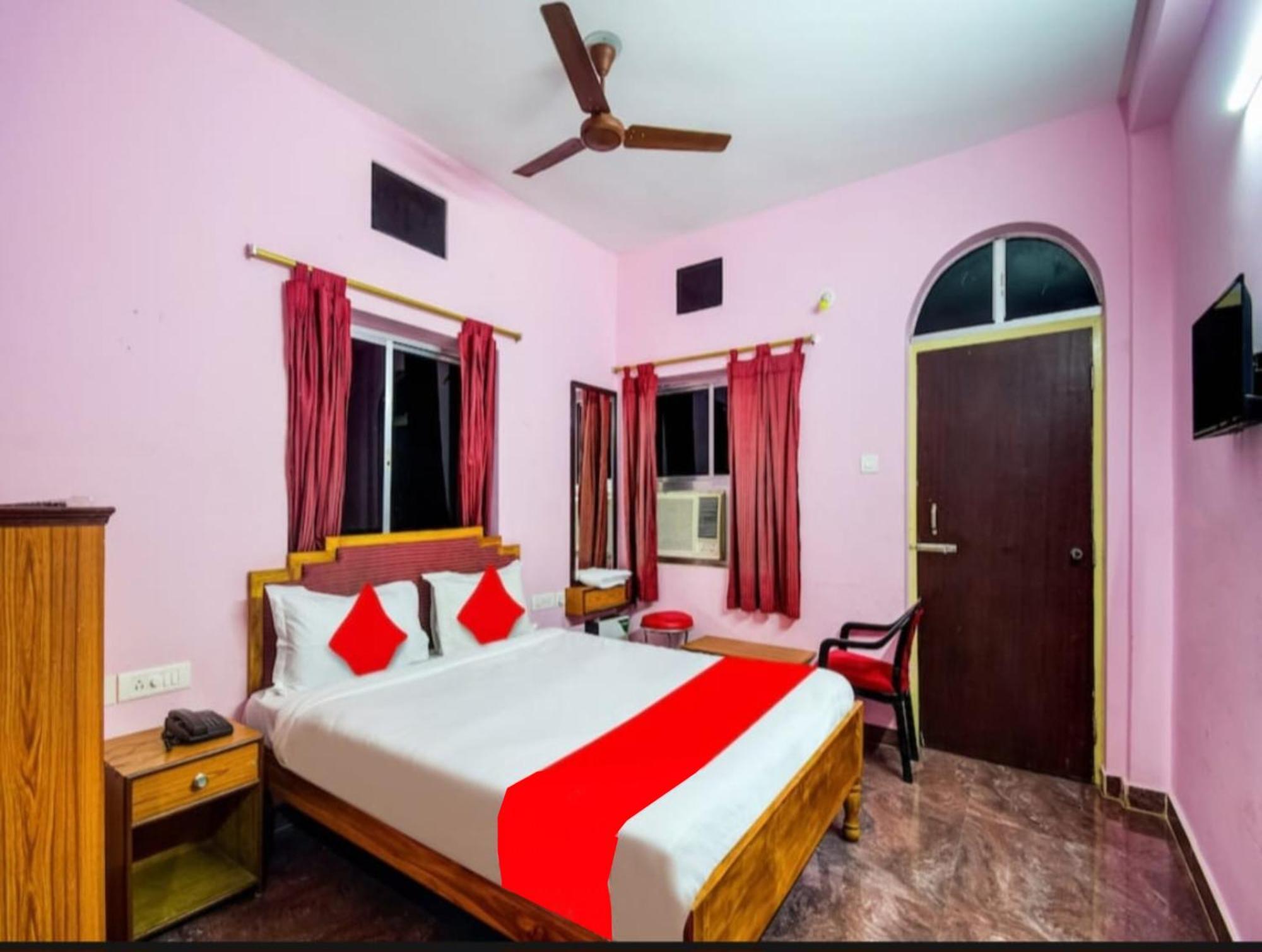 Hotel Planet9 Puri Official Exterior photo
